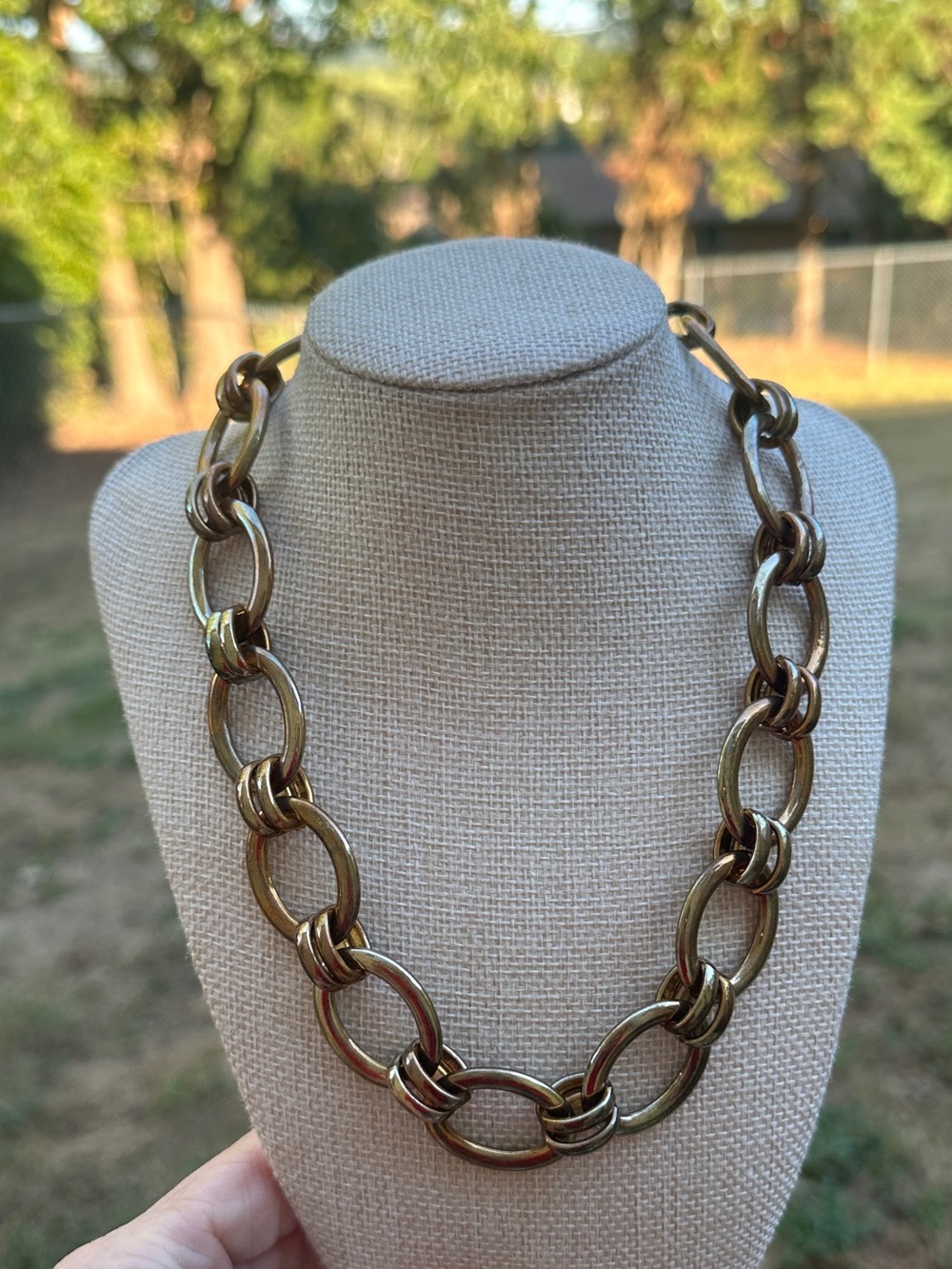 Vintage Inspired Chunky Gold Tone Oval Link Statement Necklace 16”